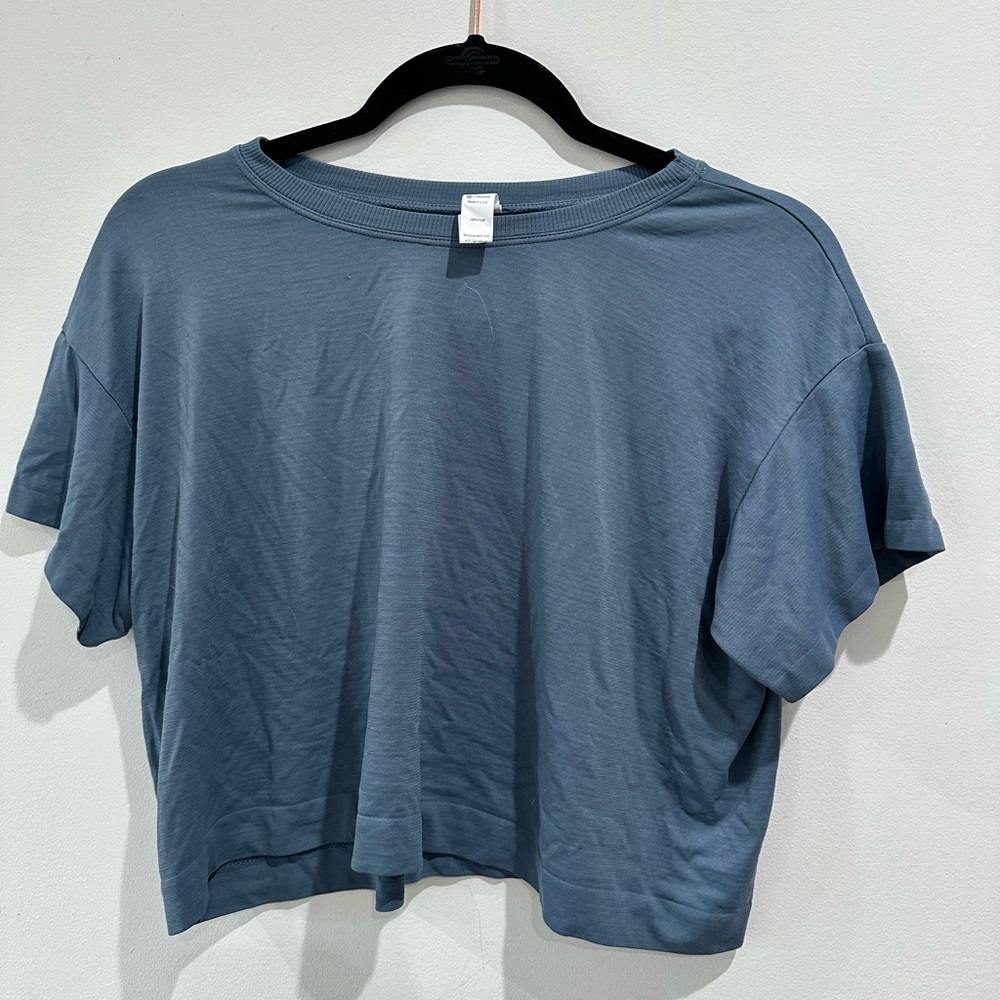 Avocado tee crop